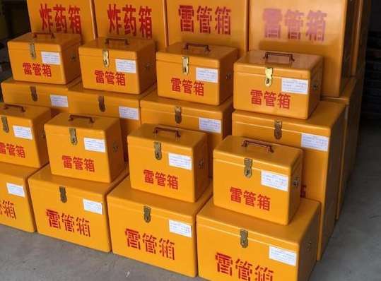 南岳玻璃钢雷管箱的使用寿命一般是多少？